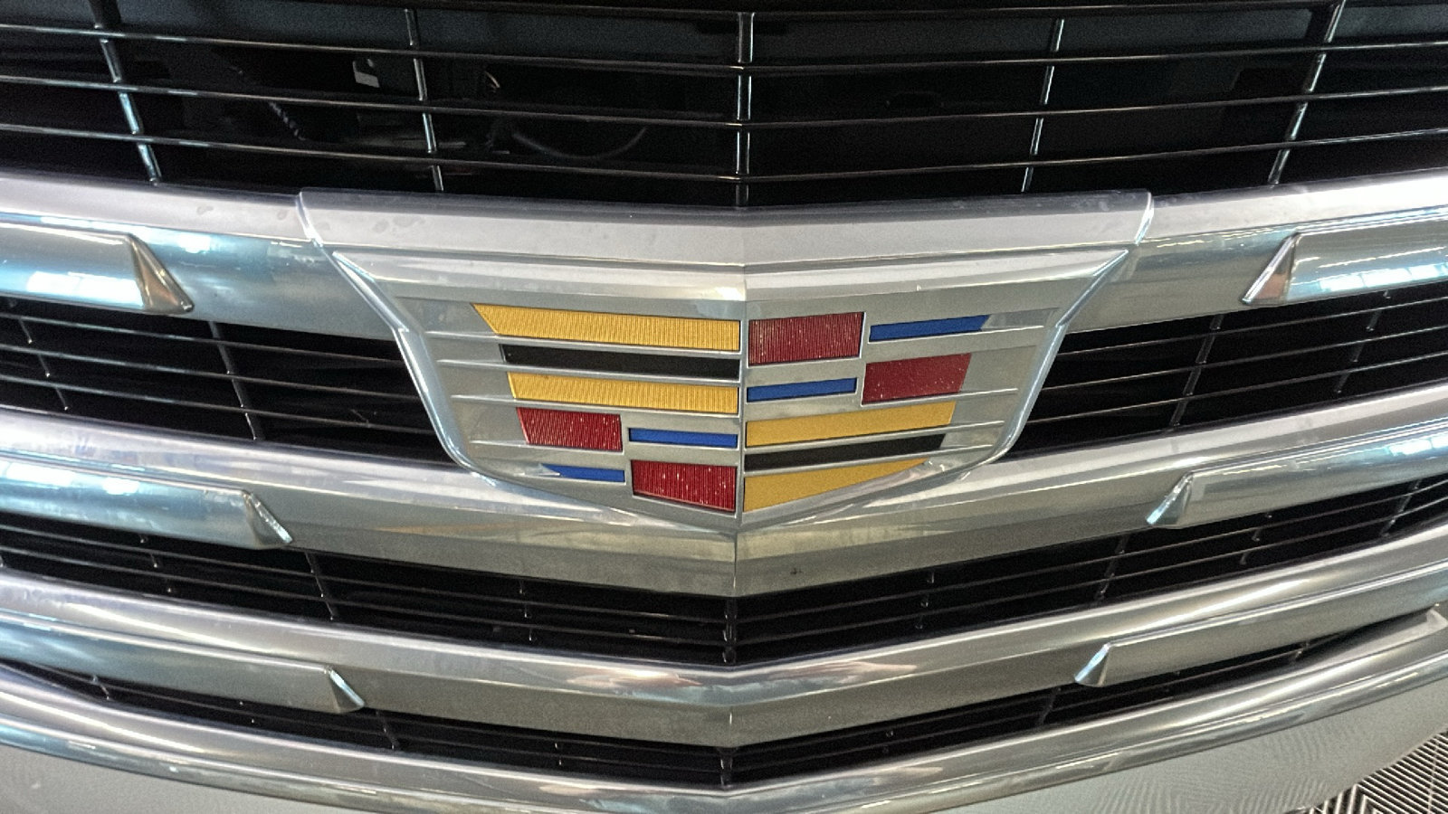 Used 2018 Cadillac Escalade Luxury AWD/4WD image 10