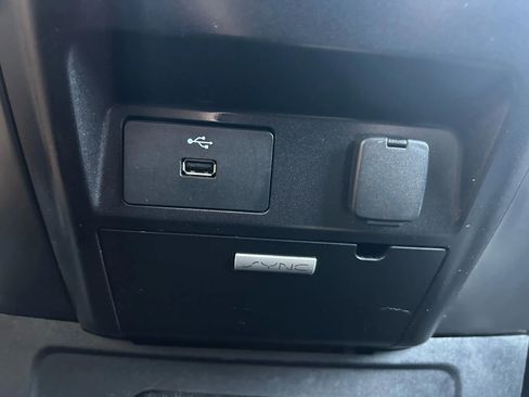 Used 2018 Ford F150 XLT w/ FX4 Off-Road Package image 13