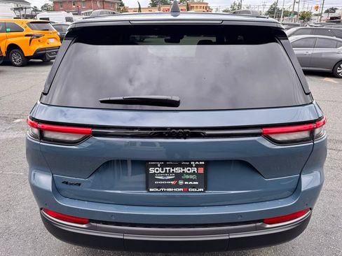 New 2026 Jeep Grand Cherokee Limited w/ Limited Altitude Package AWD/4WD image 6