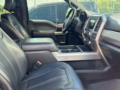 Used 2017 Ford F250 Platinum w/ Platinum Ultimate Package AWD/4WD image 7