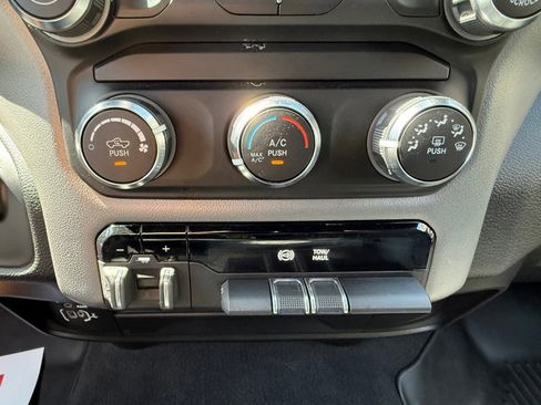 Used 2024 RAM 3500 Big Horn image 24