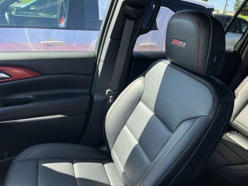 Used 2025 Chevrolet Traverse Z71 AWD/4WD image 25