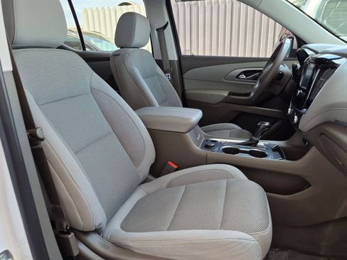 Used 2019 Chevrolet Traverse LT FWD image 27