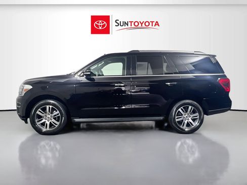 Used 2024 Ford Expedition Limited image 7