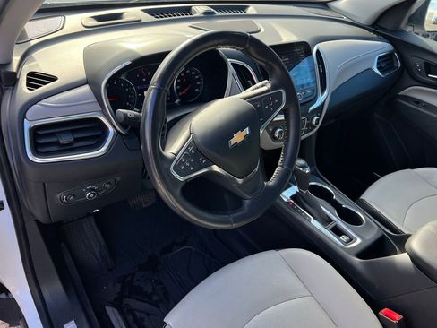 Used 2021 Chevrolet Equinox Premier image 17