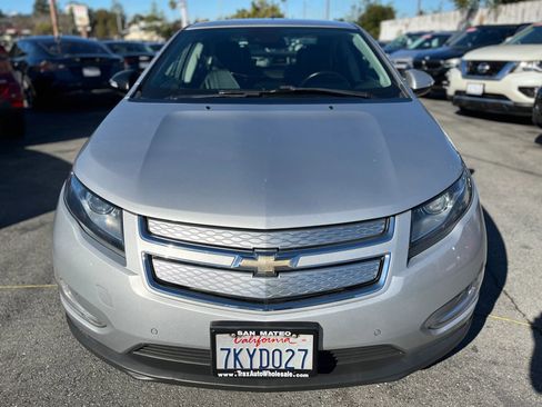 Used 2015 Chevrolet Volt Premium w/ Premium Trim Package image 2
