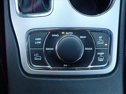 Used 2020 Jeep Grand Cherokee Trailhawk w/ Trailhawk Luxury Group image 23