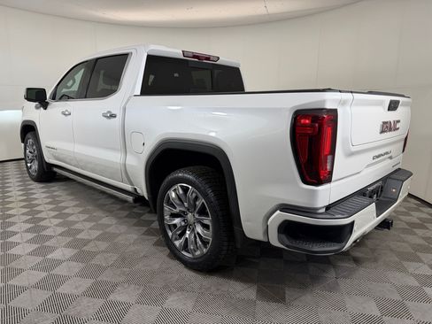 Used 2022 GMC Sierra 1500 Denali w/ Denali Reserve Package AWD/4WD image 3