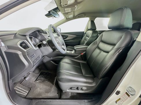 Used 2024 Nissan Murano SV w/ SV Midnight Edition Package image 13