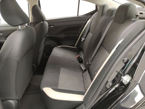 Used 2021 Nissan Versa SV image 18