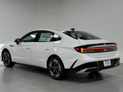 New 2026 Hyundai Sonata SEL image 3