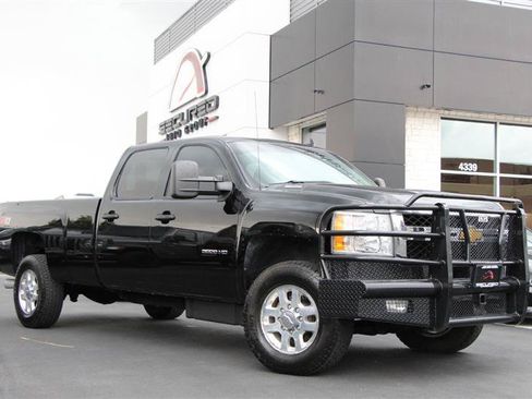 Used 2014 Chevrolet Silverado 3500 LT w/ Interior Plus Package AWD/4WD image 1