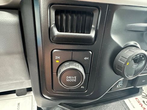 New 2026 Ford F250 XL w/ XL Chrome Package image 10