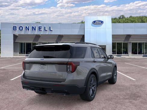 New 2026 Ford Explorer ST-Line w/ ST-Line Street Pack AWD/4WD image 8