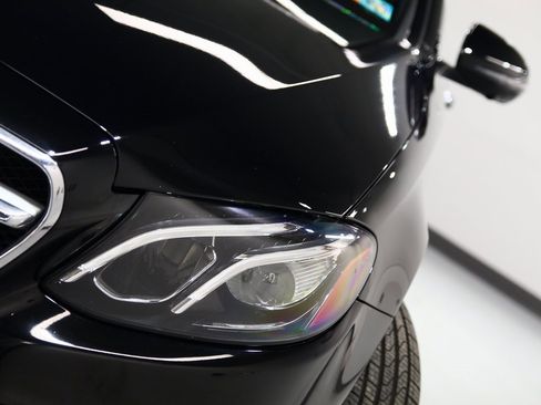 Used 2019 Mercedes-Benz E 300 E 300 image 7