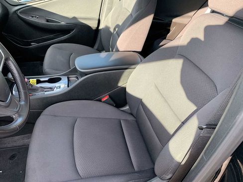 Used 2022 Chevrolet Malibu RS image 18