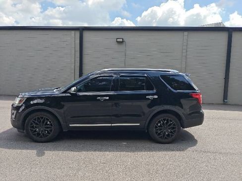 Used 2016 Ford Explorer Platinum AWD/4WD image 5