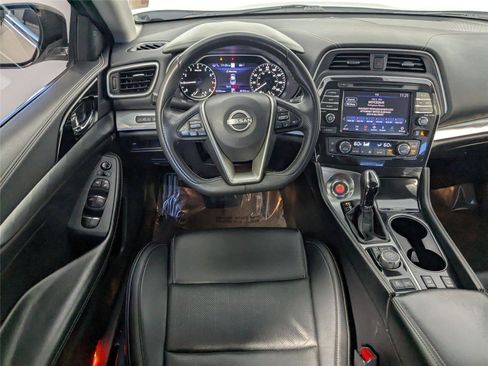 Used 2023 Nissan Maxima SV w/ Floor Mat Group image 9