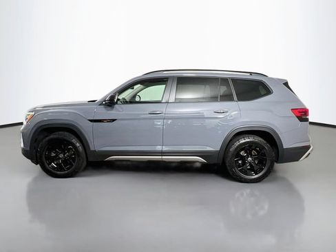 Used 2024 Volkswagen Atlas Peak Edition SEL AWD/4WD image 6