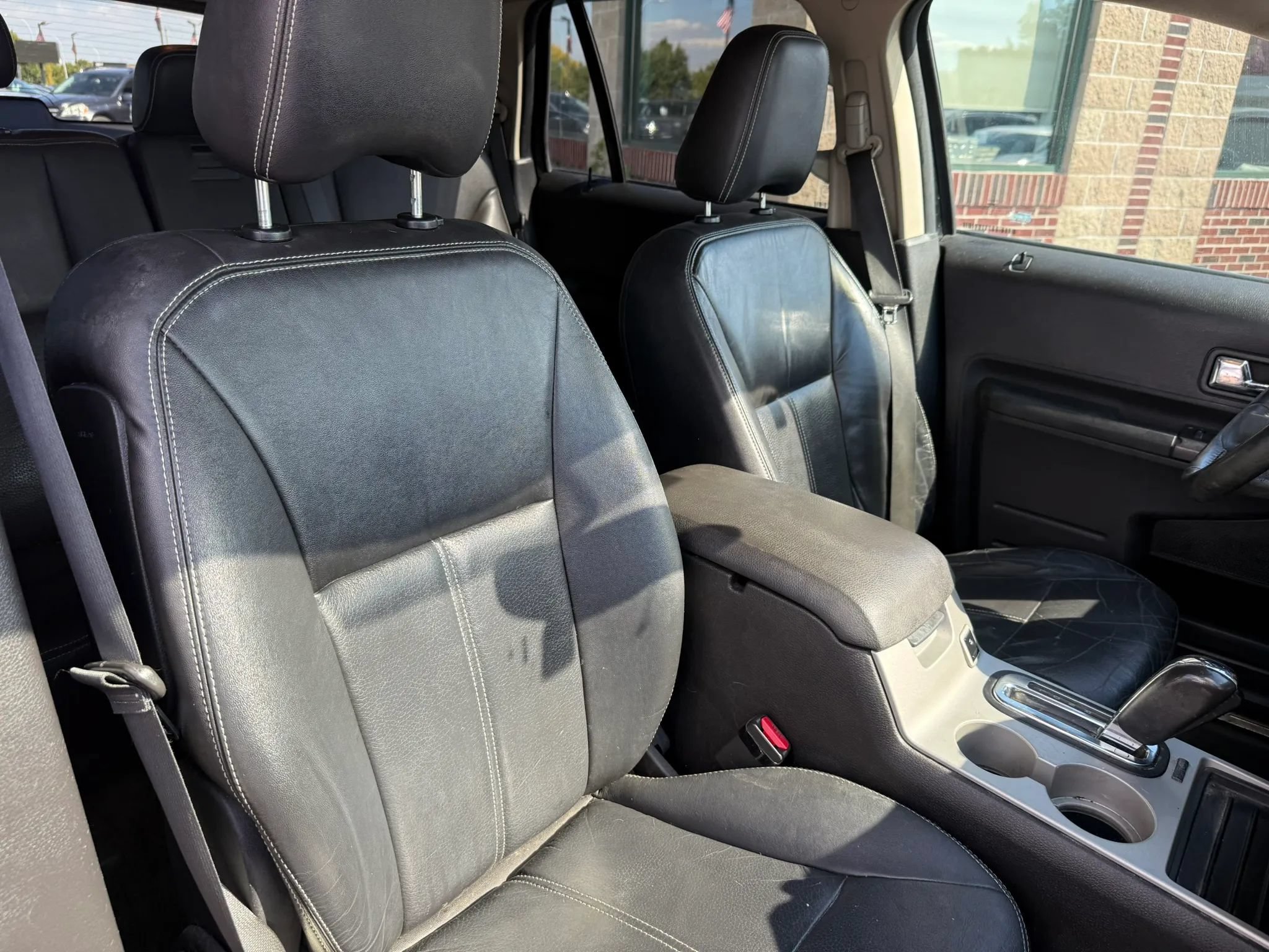 Used 2010 Ford Edge Limited FWD image 31