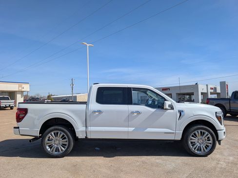 Used 2025 Ford F150 Platinum w/ Equipment Group 703A Plus image 2