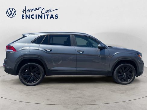 Certified 2023 Volkswagen Atlas Cross Sport SE w/ Panoramic Sunroof Package FWD image 6