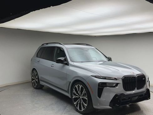 Used 2024 BMW X7 M60i w/ Executive Package AWD/4WD image 8