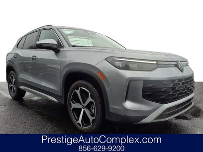 New 2025 Volkswagen Tiguan SE