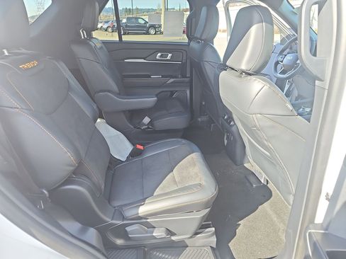 New 2026 Ford Explorer Tremor w/ Tremor Convenience Package image 15