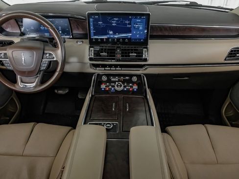Used 2022 Lincoln Navigator L Reserve AWD/4WD image 13