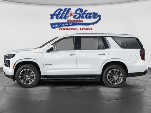 Used 2025 Chevrolet Tahoe LT RWD image 2