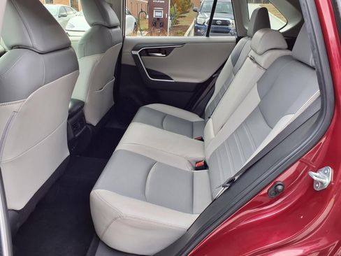 Used 2019 Toyota RAV4 Limited w/ All Weather Liner Package image 10