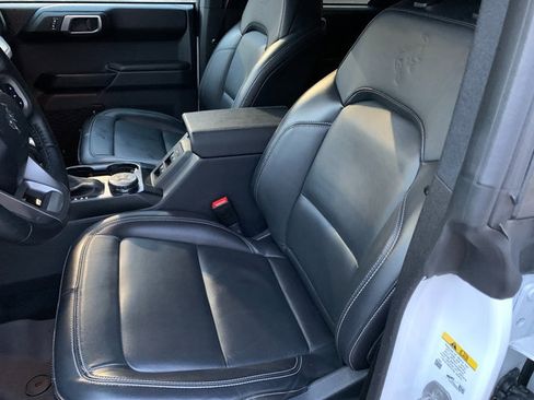 Certified 2025 Ford Bronco Outer Banks image 17