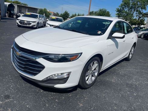 Used 2023 Chevrolet Malibu LT w/ Driver Confidence Package FWD image 3