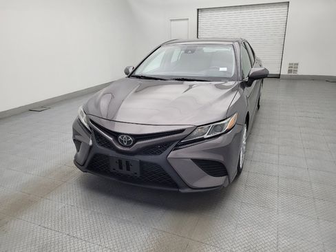 Used 2020 Toyota Camry SE image 15