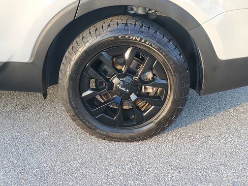 Used 2024 Kia Telluride SX X-Pro image 9