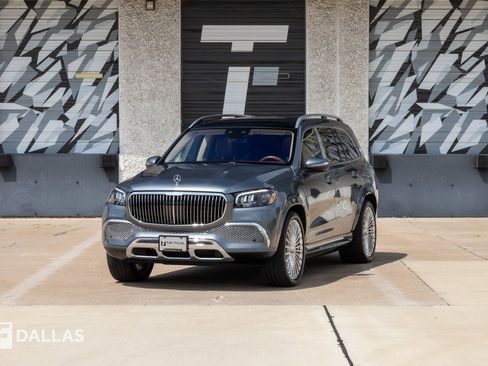 Used 2023 Mercedes-Benz Maybach GLS 600 4MATIC image 5
