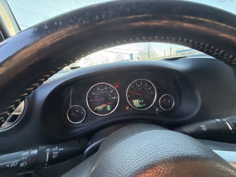 Used 2015 Jeep Wrangler Unlimited Sport AWD/4WD image 14
