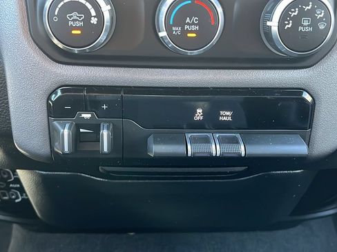 Used 2023 RAM 1500 Big Horn AWD/4WD image 20