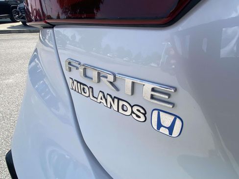 Used 2021 Kia Forte LXS FWD image 8