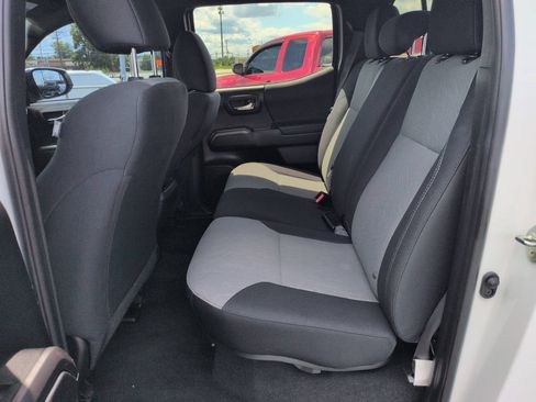 Used 2021 Toyota Tacoma TRD Off-Road AWD/4WD image 25