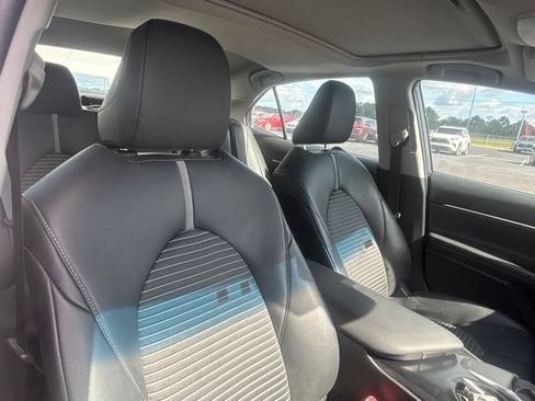 Used 2018 Toyota Camry SE w/ Moonroof Package FWD image 20