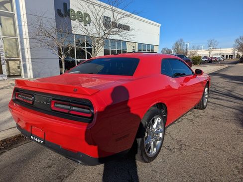 Used 2023 Dodge Challenger GT image 8