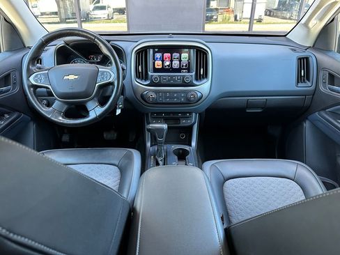 Used 2017 Chevrolet Colorado Z71 AWD/4WD image 9
