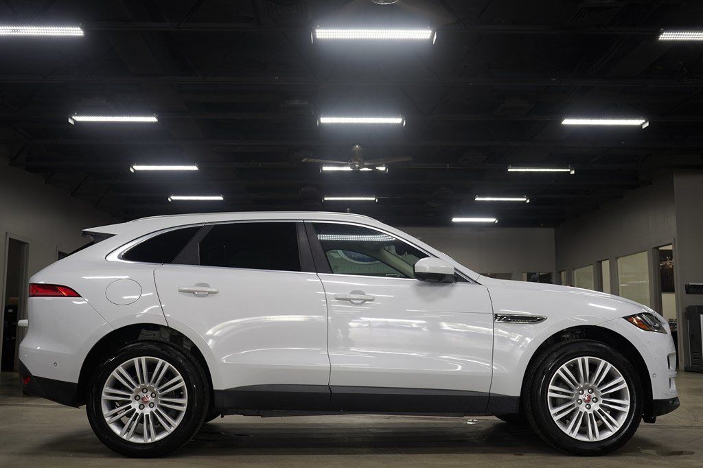 Used 2019 Jaguar F-PACE Portfolio AWD/4WD image 6