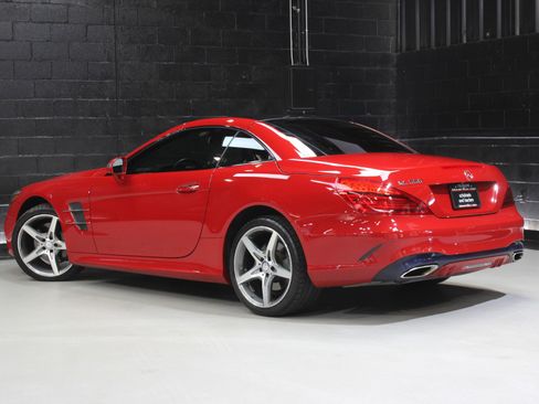 Used 2017 Mercedes-Benz SL 550 image 11