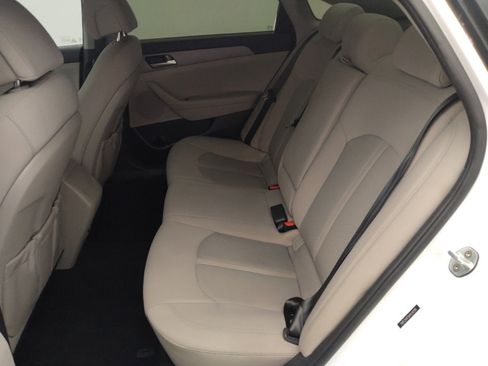 Used 2017 Hyundai Sonata SE FWD image 18
