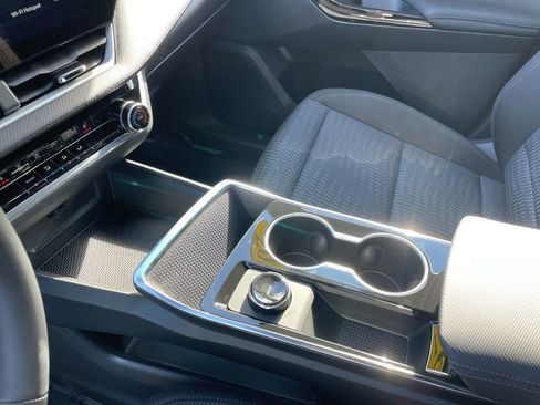 New 2026 Chevrolet Equinox LT FWD image 21