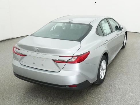 New 2026 Toyota Camry LE image 19