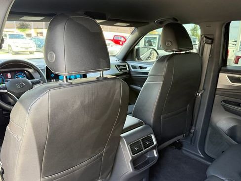 Used 2026 Volkswagen Atlas Cross Sport SE FWD image 25